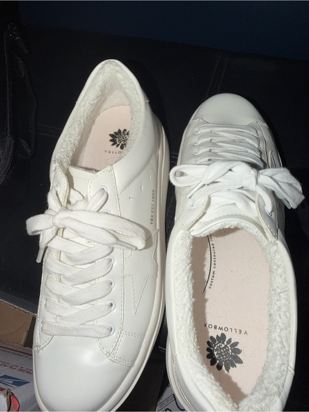 Yellow Box Elonna White Platform Flatform Sneakers Star Detail Size 9